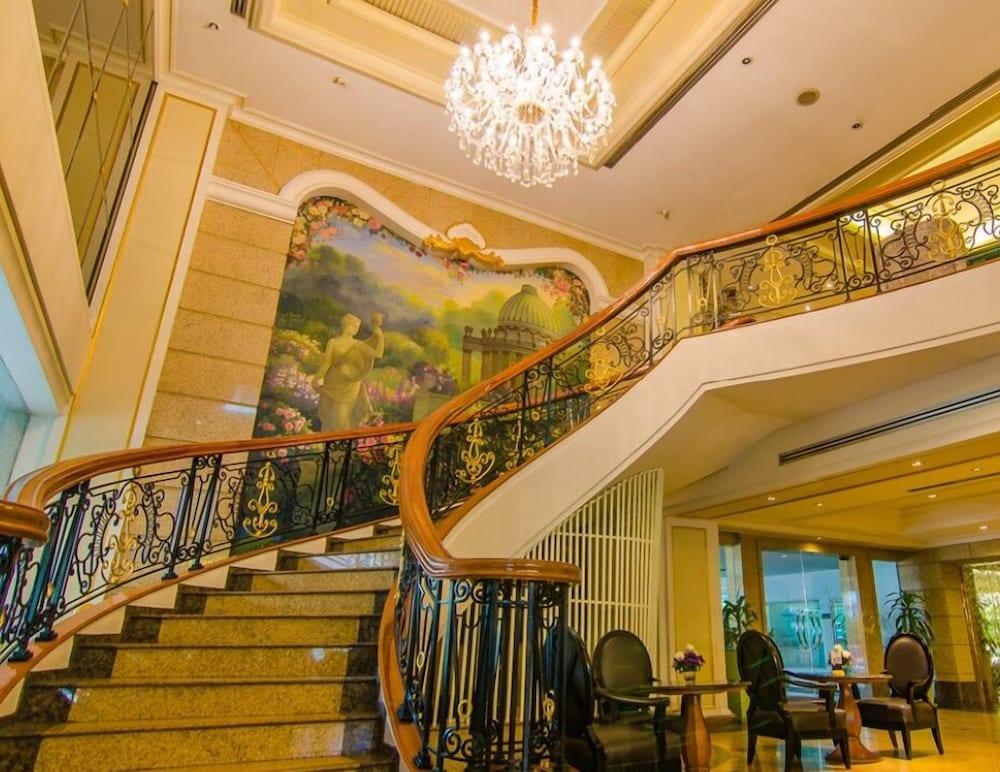 Forum Park Hotel Bangkok Exterior photo