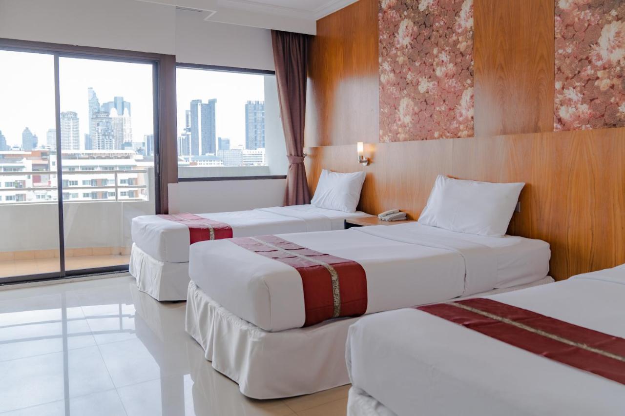 Forum Park Hotel Bangkok Exterior photo