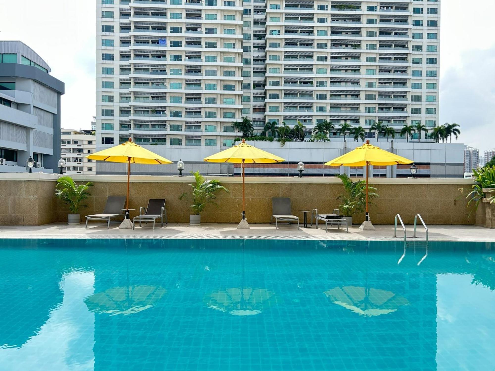 Forum Park Hotel Bangkok Exterior photo